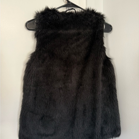 Faux Fur Vest Black - Picture 2 of 2